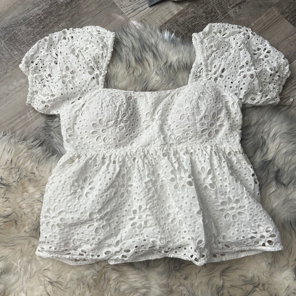 White eyelet Lily Pulitzer top